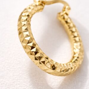 Alternative view of Candonga cover gold